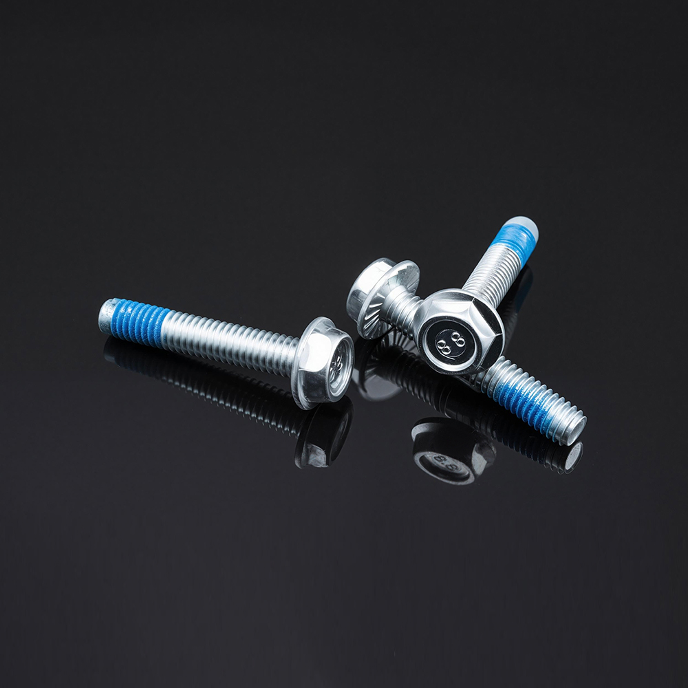 Perno de brida hexagonal con dentado