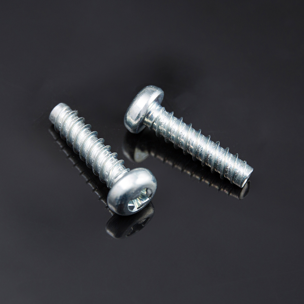 Tornillo automotriz
